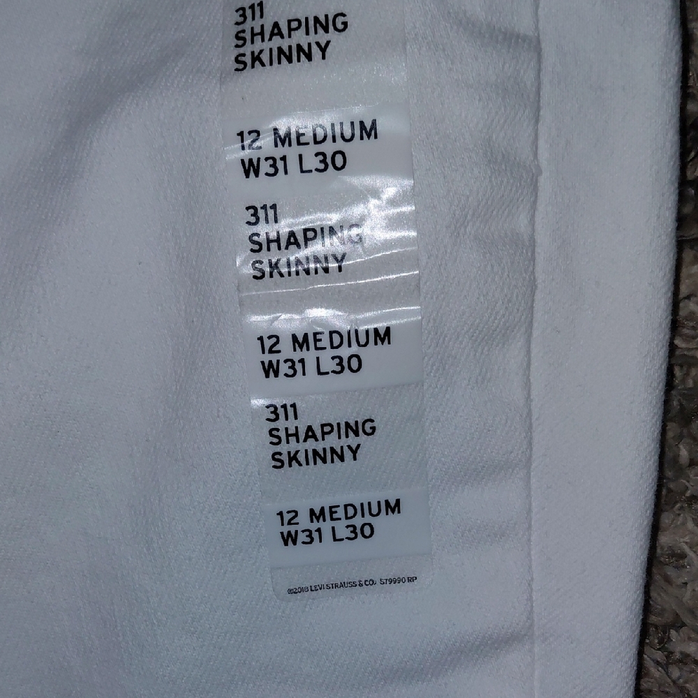Levi's White Denim Jeans - Picture 2 of 4